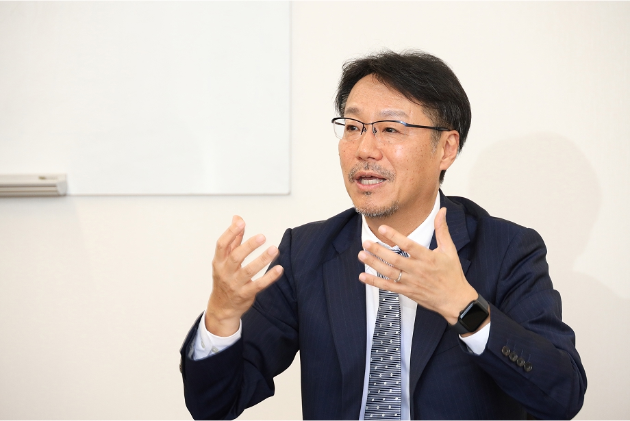 豊田智洋氏（三菱UFJ eスマート証券 取締役専務執行役員）