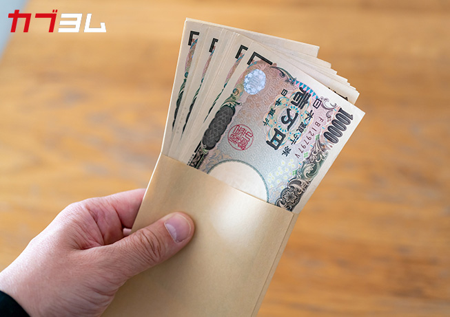 今手元にある10万円、投資に回すのなら何ができる？